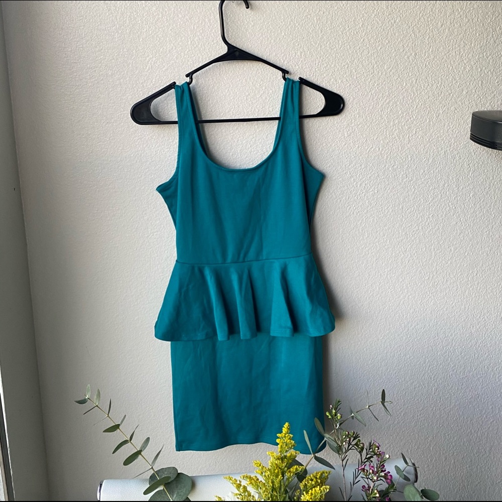Small forever 21 dress